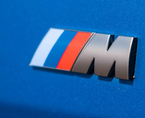BMW M4 CSL выпустит ограниченную модель Hommage на базе M4